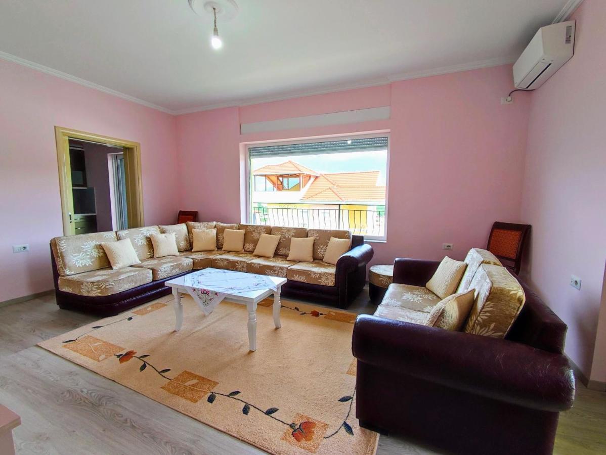 Cheerful 2 Bedroom With Free Parking. * Gjirokastër