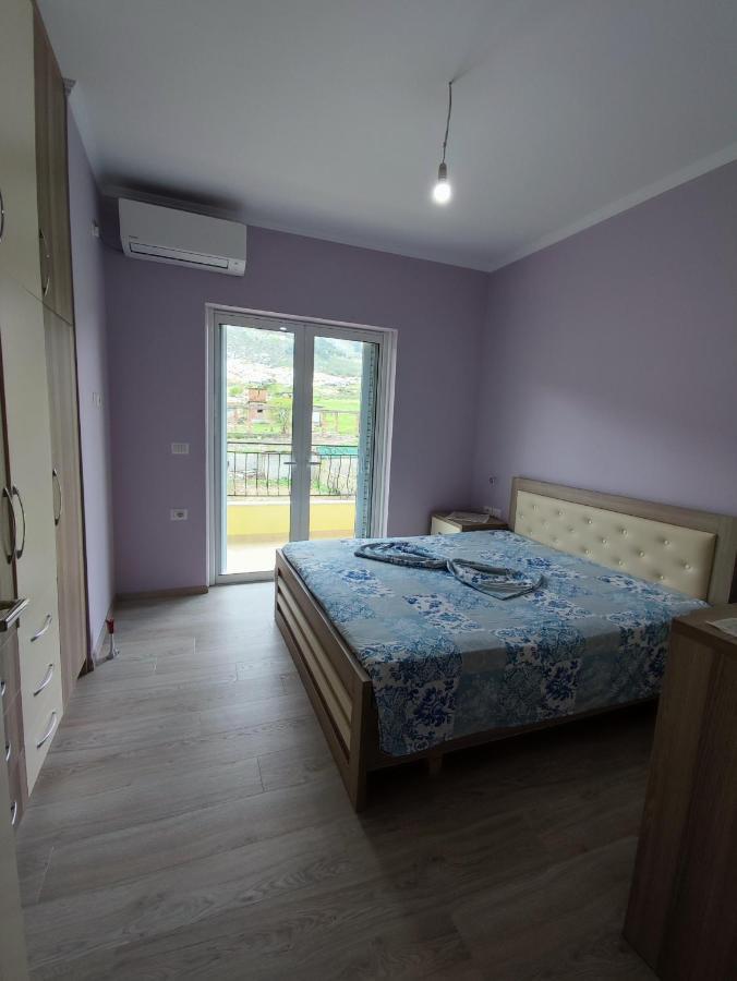 Cheerful 2 Bedroom With Free Parking. *